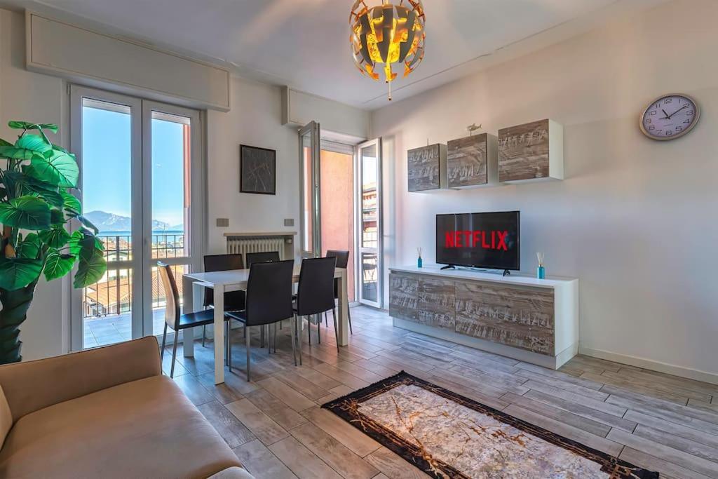 Garda Lake View Apartment Desenzano del Garda Kültér fotó